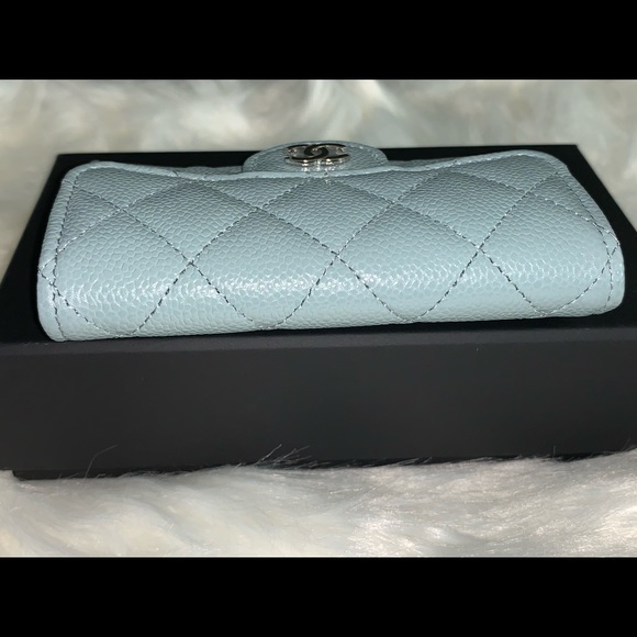 ❌❌SOLD elsewhere❌❌Chanel classic flap card holder - Picture 5 of 13